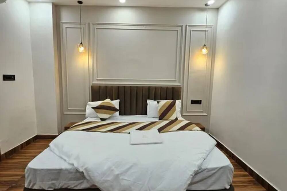 Fabhotel Grand Victory