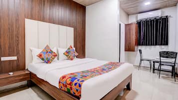 Habitación Deluxe | Sábanas de algodón egipcio, ropa de cama de alta calidad, caja fuerte