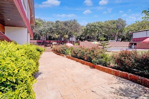 Garden - Fabhotel Ar Residency I (Pune)