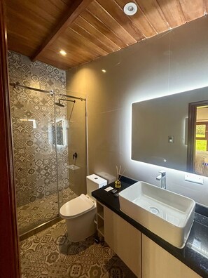Hair dryer, towels - Casa del abuelo Lodge (Cajamarca)