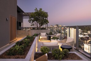 Unclassified image, 5 of 35, button - Rooftop Views + Pool + Fitness Studio | Little Italy | Ancora by AvantStay (San Diego)