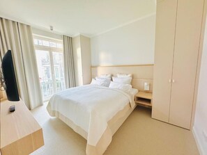 Classic Suite | In-room safe, desk, laptop workspace, free WiFi - Villa Astoria Kühlungsborn (Kühlungsborn)