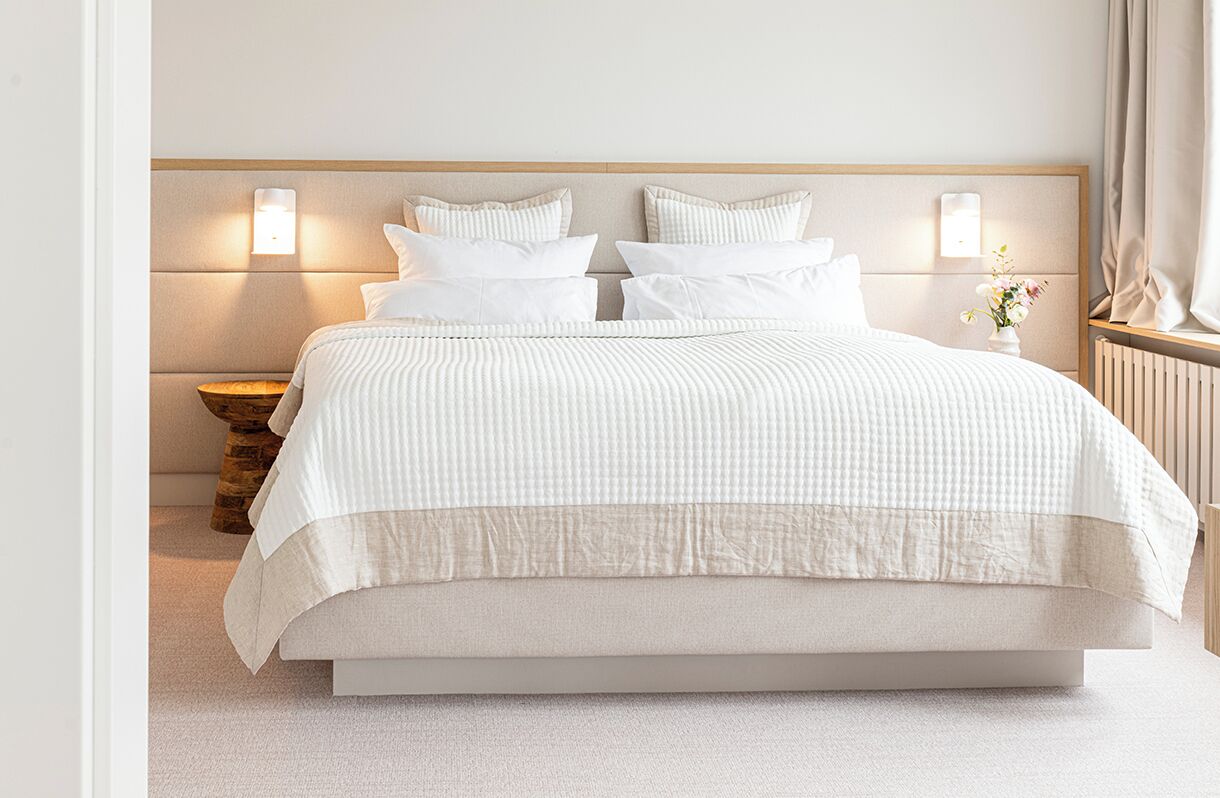 Suite Luxe, 1 très grand lit et 1 canapé-lit, sauna, vue ville