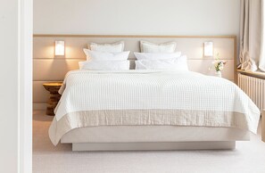 Luxury Suite, 1 King Bed with Sofa bed, Sauna, City View | In-room safe, desk, laptop workspace, free WiFi