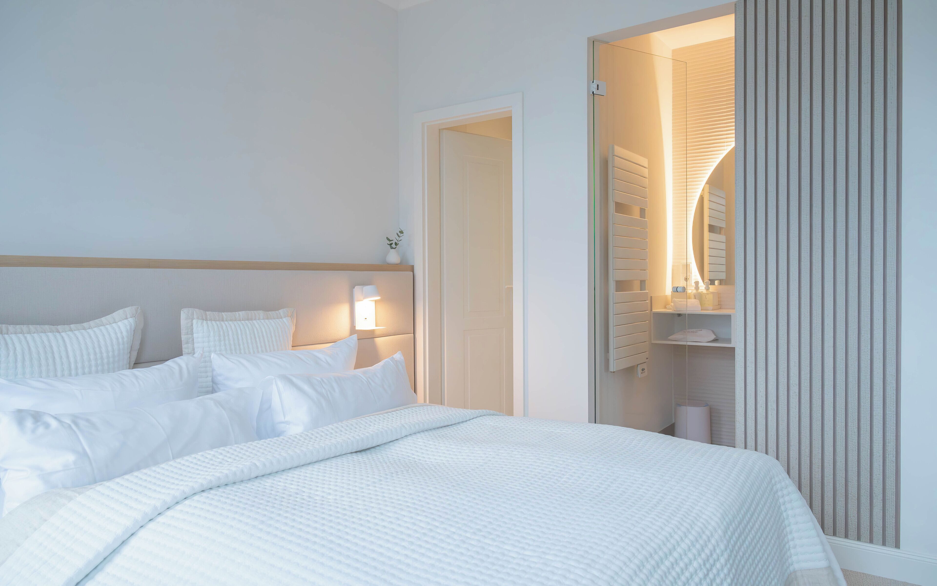 Suite Classique, 1 chambre, non-fumeur, vue partielle sur la mer