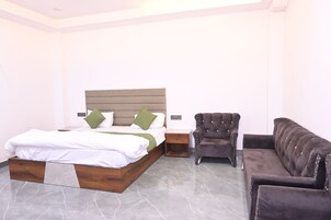 In-room safe, desk, blackout curtains, soundproofing