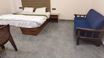 In-room safe, desk, blackout curtains, soundproofing