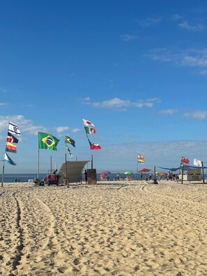 Beach - Atlântica 2 bedrooms (Copacabana)