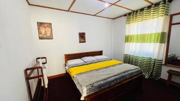 Comfort Double Room, Mountain View | In-room safe, desk, laptop workspace, soundproofing