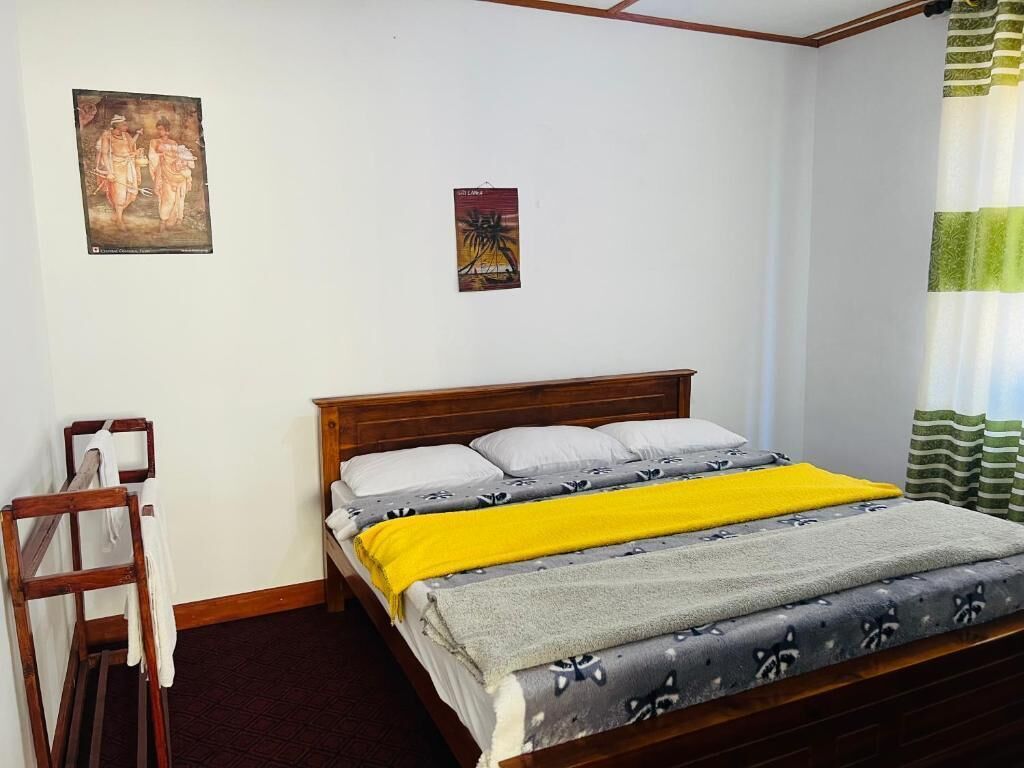 Comfort Double Room, Mountain View | In-room safe, desk, laptop workspace, soundproofing