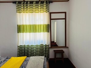 Comfort Double Room, Mountain View - Sasru Holiday Home (Nuwara Eliya)