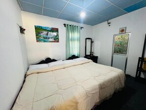 Comfort Double Room, Mountain View - Sasru Holiday Home (Nuwara Eliya)