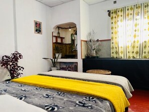 Comfort Double Room, Mountain View | In-room safe, desk, laptop workspace, soundproofing - Sasru Holiday Home (Nuwara Eliya)