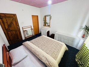 Comfort Double Room, Mountain View - Sasru Holiday Home (Nuwara Eliya)