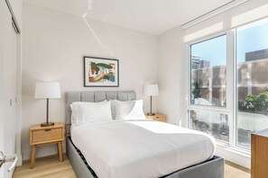 Unclassified image, 5 of 39, button - Rooftop Retreat + Spa + Pool + Gym | Little Italy District | Ancora by AvantStay (San Diego)