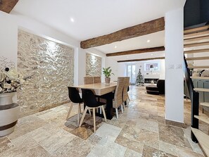 Uklassifisert bilde, 2 av 11, knapp