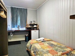 Unclassified image, 5 of 11, button - Rm 5: Cozy Old Style Lovely 1-Bedroom Apartment near Lake Jindabyne (Jindabyne)
