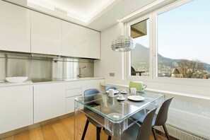 Dining room - Generoso Luxury Lake View Suite in Lugano (Lugano)