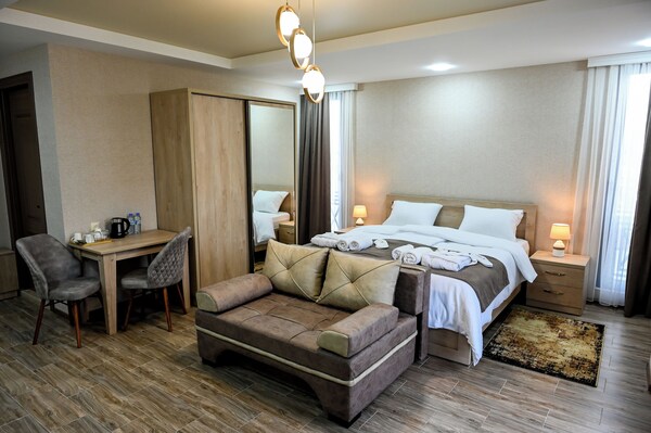 Hotel K124 - Kutaisi