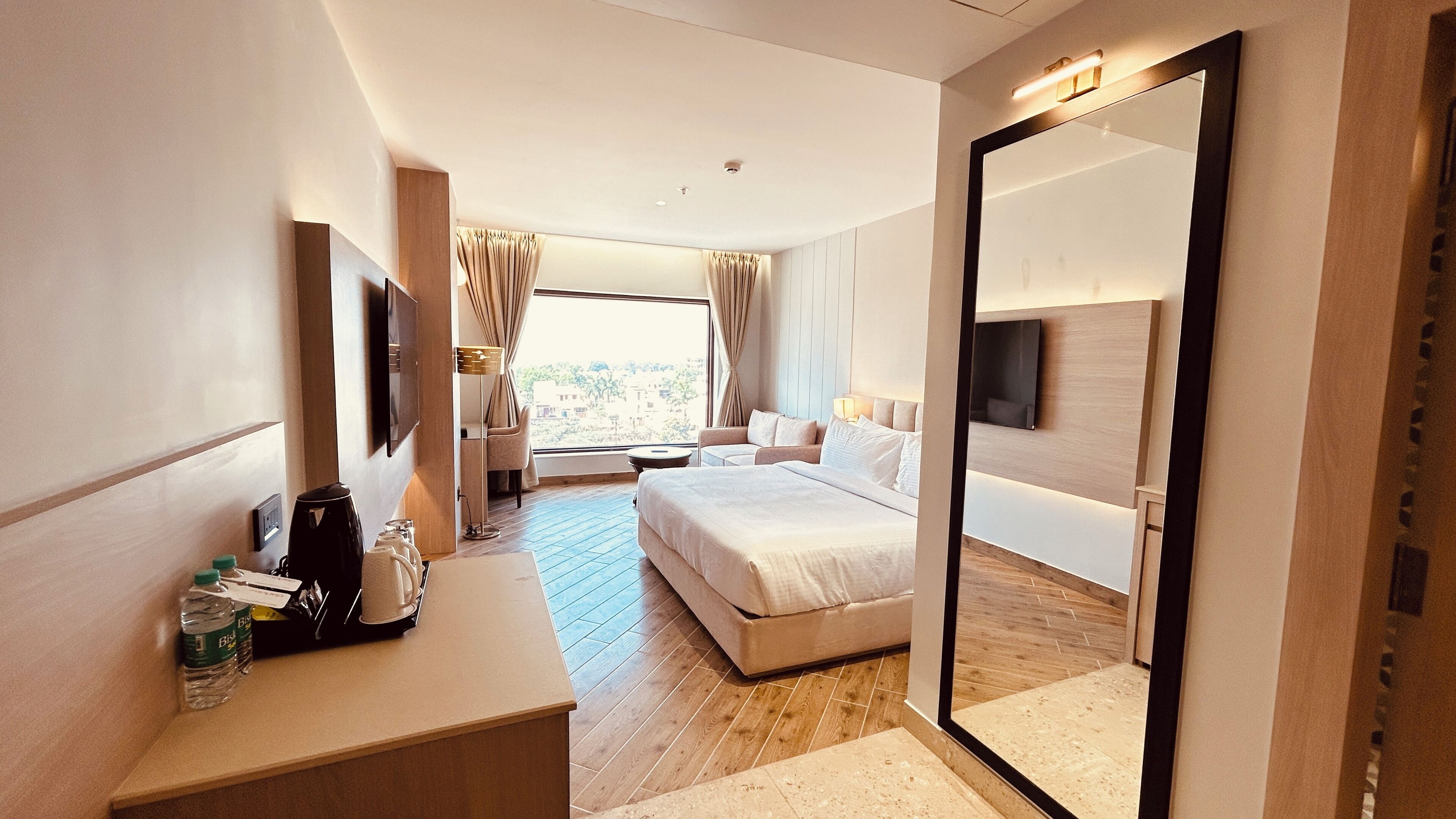 In-room safe, iron/ironing board, free WiFi