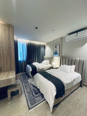 2 habitaciones, tabla de planchar con plancha, wifi y ropa de cama 