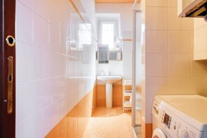 Shower, bidet - Hostmate - Milano - Plinio - Città Studi (Milano)