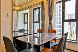 Suite Exécutive, vue ville | Salle de séjour