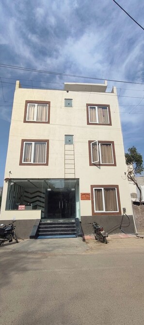 รูปภาพที่ไม่ได้จัดประเภท, 4 จาก 15, ปุ่ม