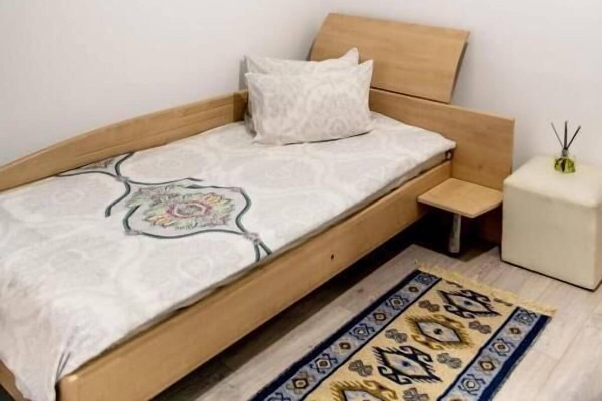 Basic Single Room, City View | Free WiFi