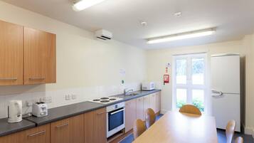 Premier Room | Shared kitchen facilities