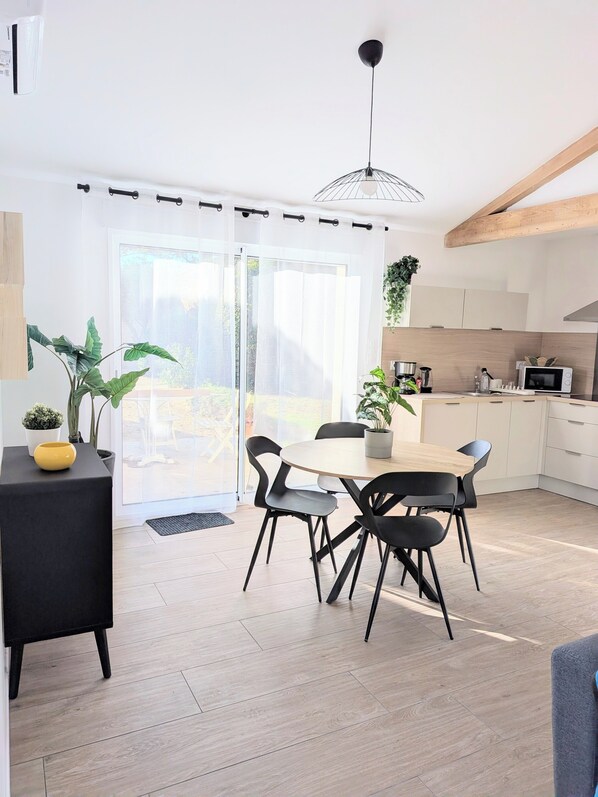 Nicht klassifiziertes Bild, 1 von 12, Schaltfläche