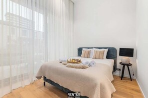 2 bedrooms, desk, WiFi, bed sheets - Lobster Loft - stylish apartment with sea view in Oostende (Oostende)