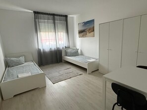 3 bedrooms, WiFi, bed sheets - Vacation apartment Rheinglück (Oppenheim)