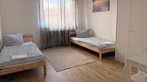 3 soverom, internettilgang og sengetøy