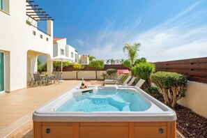 Unclassified image, 2 of 29, button - Kiki villa-3 bedroom villa with Jaccuzi in sunny Agia Triada, Protaras Cyprus (Paralimni)