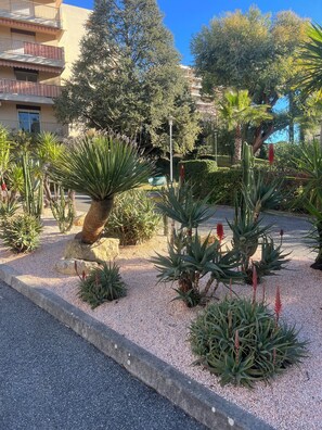 Unclassified image, 3 of 18, button - Vrbo Property (Antibes)