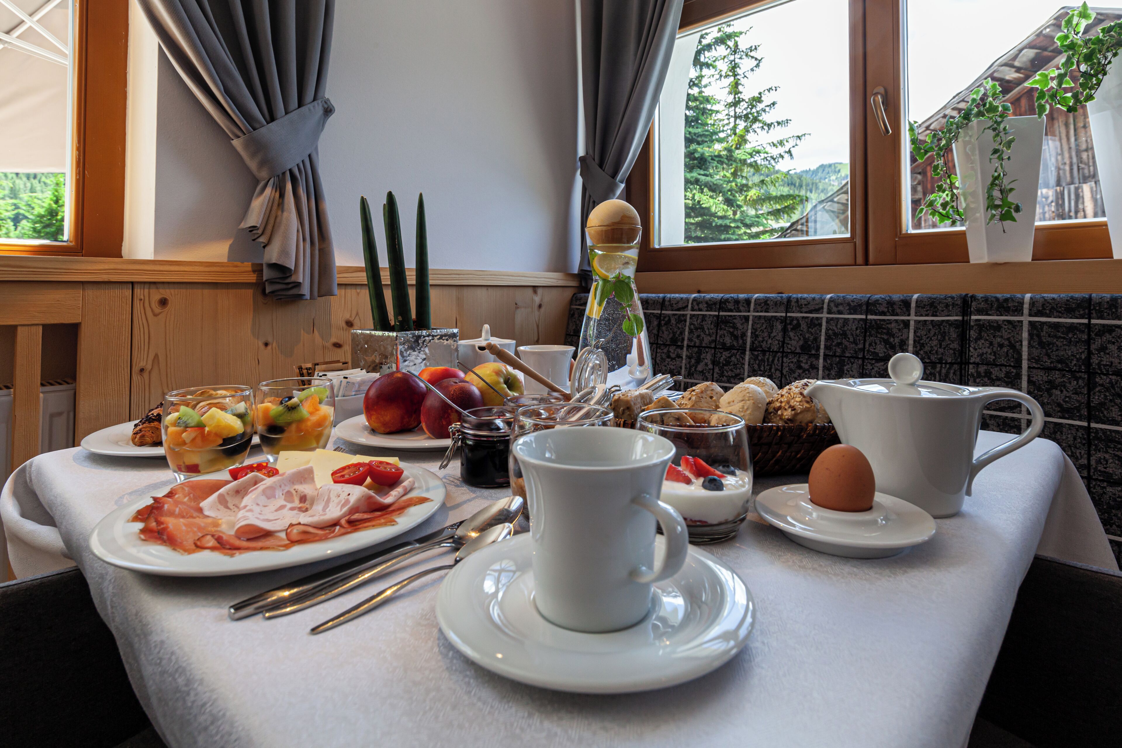 Tägliches inbegriffenes Frühstücksbuffet