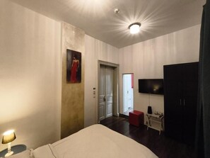 Superior Double Room, Courtyard View | In-room safe, blackout drapes, iron/ironing board, free WiFi - Antique Hostel  (Bucharest)