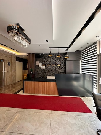 Lobby. ada mevan otel