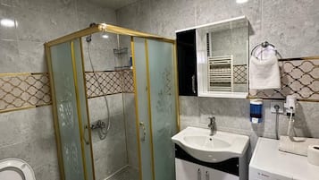 Family Double Room, Mixed Dorm, City View