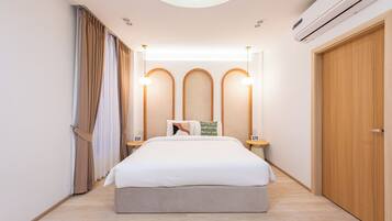 Bureau, espace de travail pour ordinateurs portables