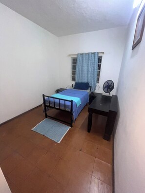 3 chambres, fer et planche à repasser, accès Internet