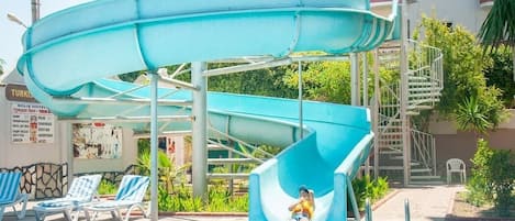 Seasonal outdoor pool, open 10:00 AM to 7:30 PM, free cabanas