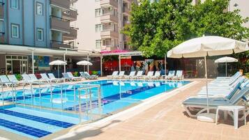 Seasonal outdoor pool, open 10:00 AM to 7:30 PM, free cabanas