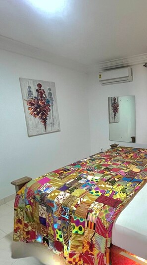 Interior - Aburi Emerald Garden Retreat (Aburi)