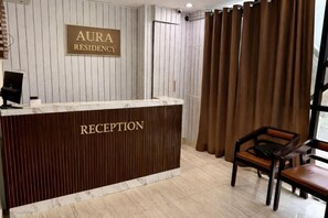 Ảnh chưa phân loại, 2 trong số 10 ảnh, nút