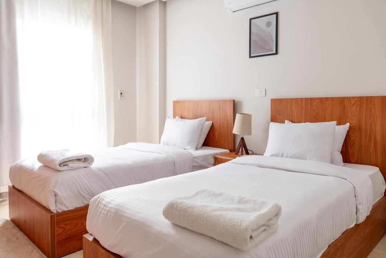 3 chambres, fer et planche à repasser, Wi-Fi, draps fournis