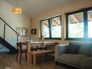 Interior - Vacation apartment "Bird's Nest". Close to nature on the Albtrauf. Enjoy your vacation. (Mössingen)