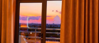 东方翡翠酒店 Jade Hotel