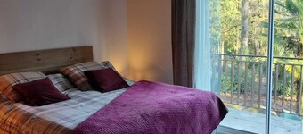 Cosy 5-bedroom house in a green setting